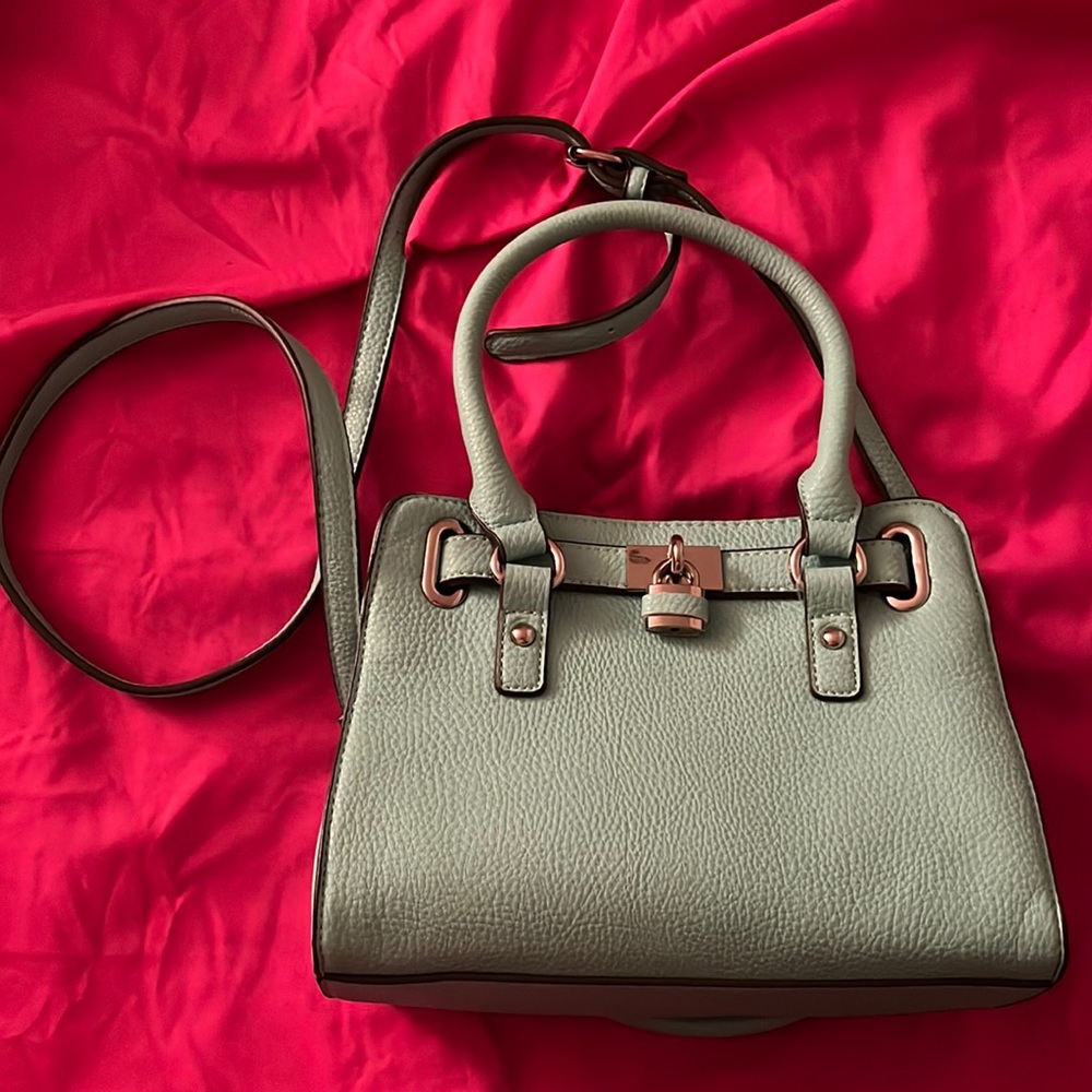 Aqua Purse in Excellent Condition!